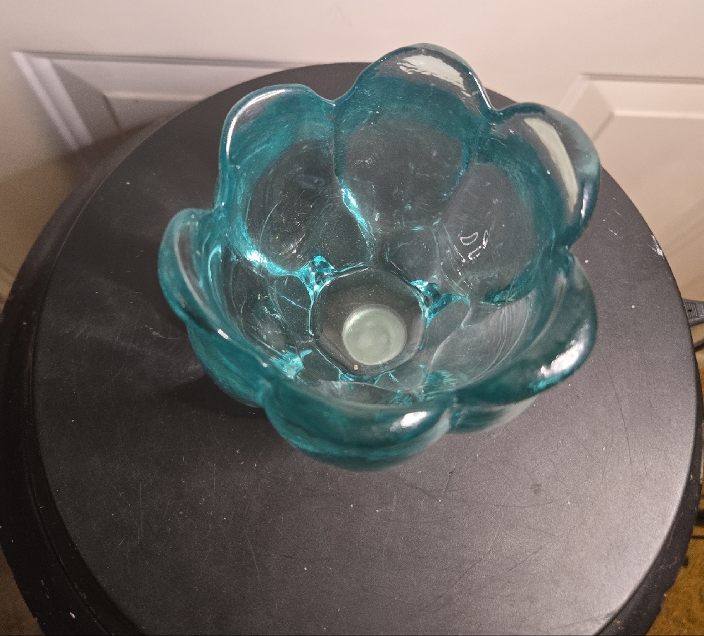 Spanish Recycled Glass Tulip Bowl Vase Teal Heavy Glass Scalloped Rim - Picture 5 of 8